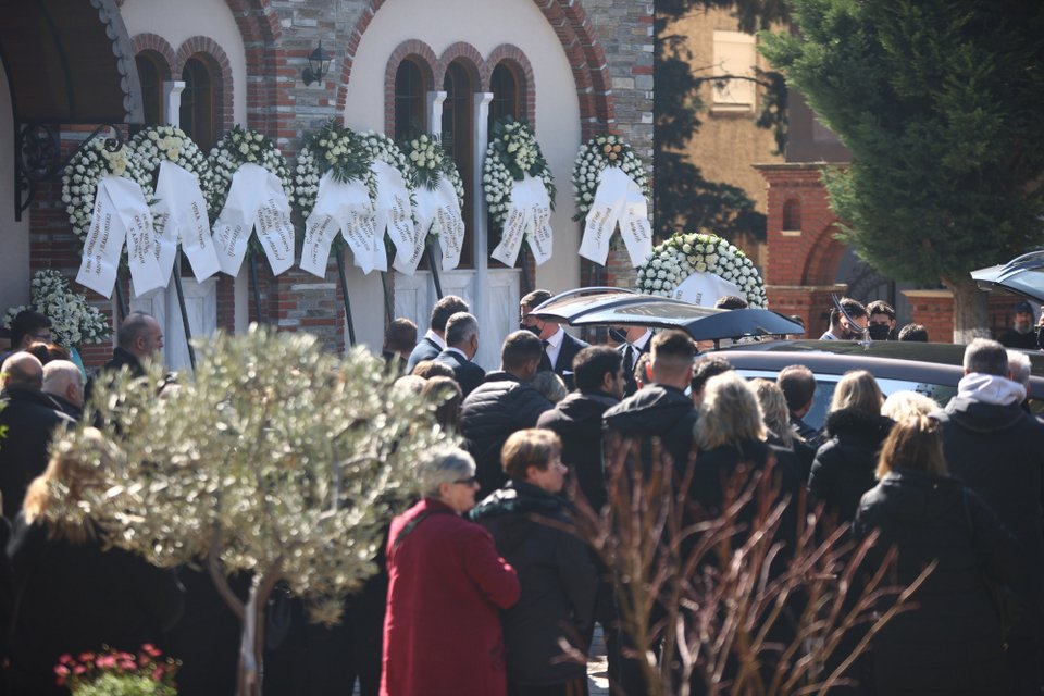 Κηδεία του 54χρονου αστυνομικού και του 15χρονου γιου του στη Θεσσαλονίκη / ΡΑΦΑΗΛ ΓΕΩΡΓΙΑΔΗΣ/EUROKINISSI