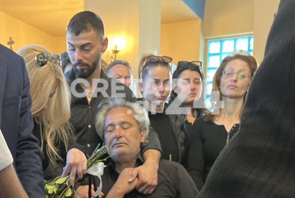 Οι γονείς, οι αδερφές και ο σύντροφος της 22χρονης