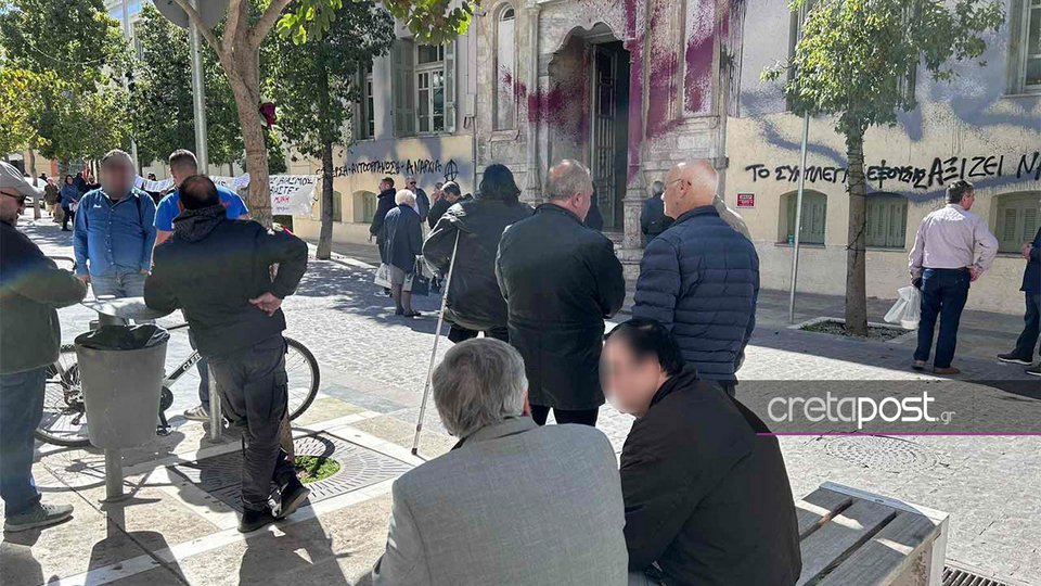 Ο 66χρονος λυράρης στα Δικαστήρια Ηρακλείου / cretapost.gr
