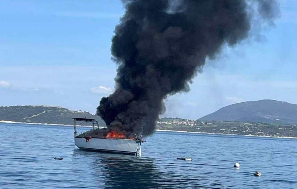 Φωτιά ξέσπασε σε σκάφος στη Νικιάνα της Λευκάδας / lefkadapress
