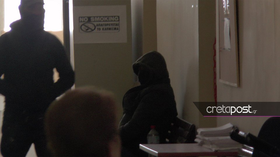 Ο 66χρονος λυράρης στα Δικαστήρια Ηρακλείου / cretapost.gr