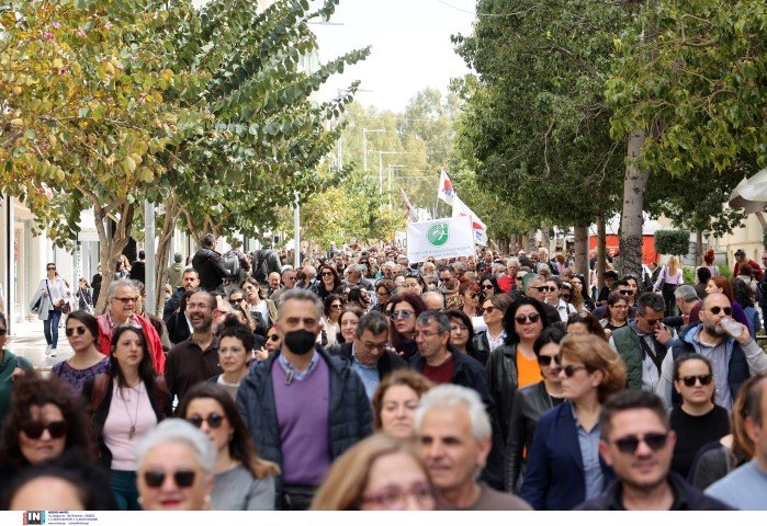 Πορεία στο Ηράκλειο για το δυστύχημα στα Τέμπη / Φωτογραφία: Intimenews