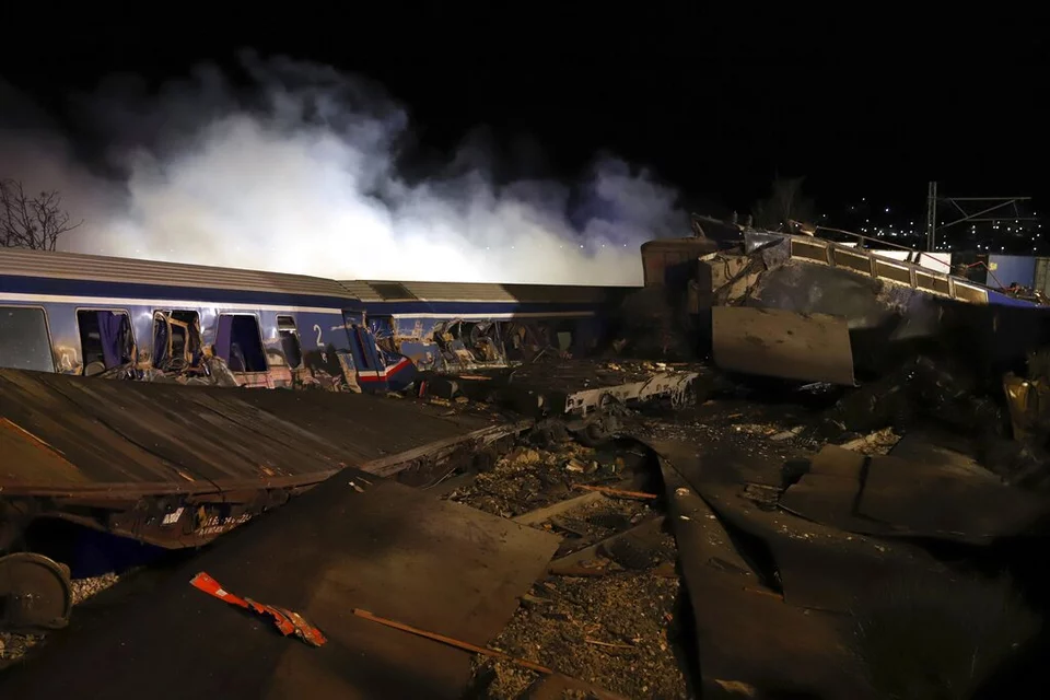 Τέμπη: 32 νεκροί από τη σύγκρουση τρένων