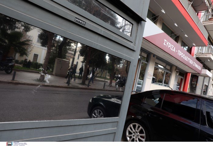 Φθορές από την επίθεση στα γραφεία του ΣΥΡΙΖΑ / Φωτογραφία: Intimenews/ΛΙΑΚΟΣ ΓΙΑΝΝΗΣ