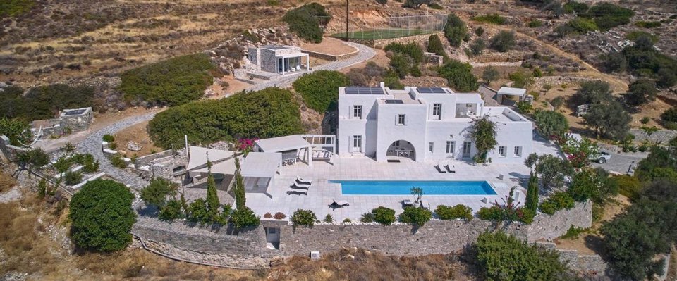 Η βίλα Ραγκούση στην Πάρο