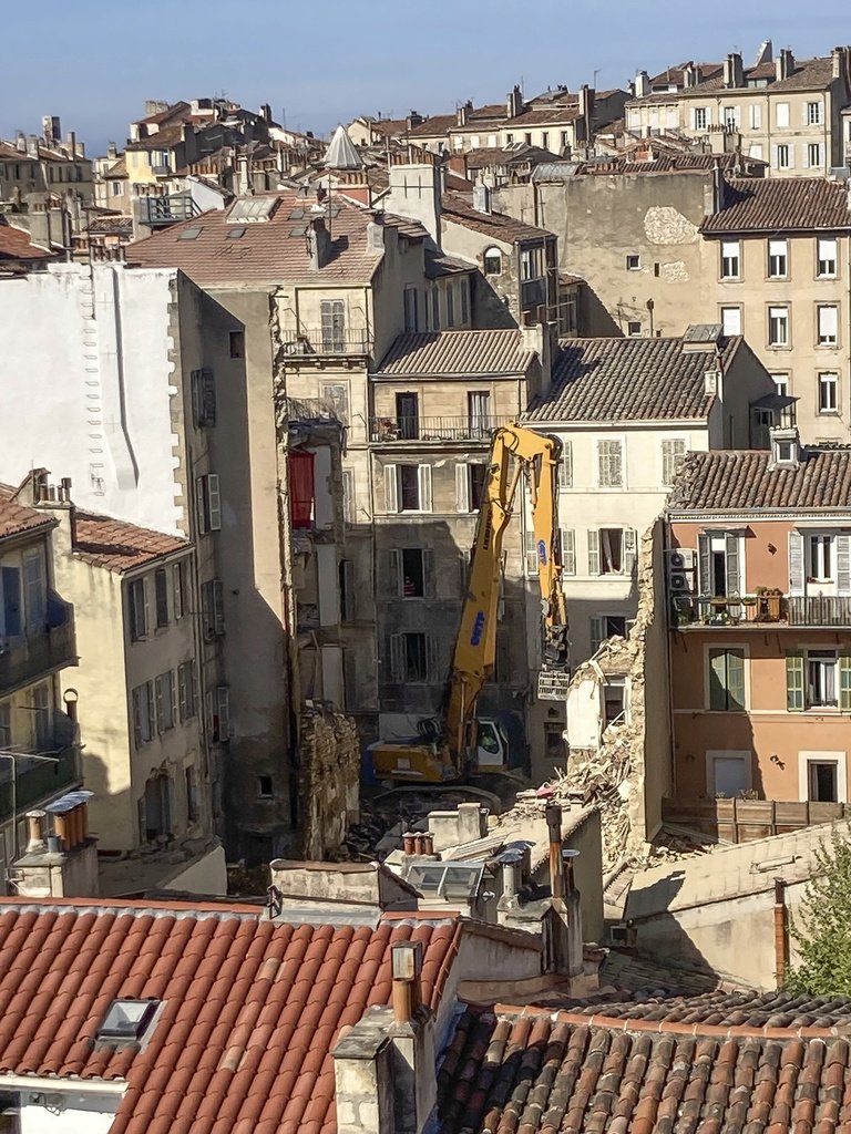 καταρρευση