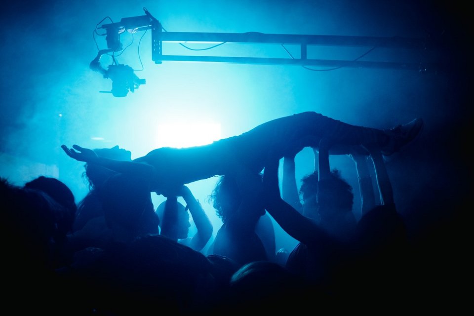 SPRINGTIDE / Μεγάλη παλίρροια έργο videodance της Χρυσάνθης Μπαδέκα