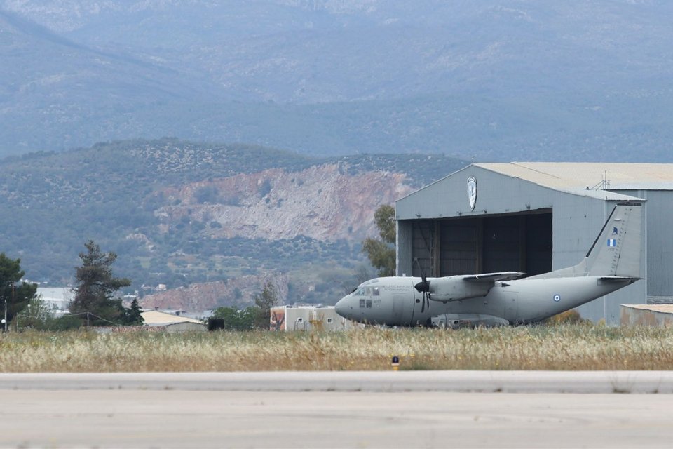 Το C-27J Spartan της Πολεμικής Αεροπορίας στην Ελευσίνα