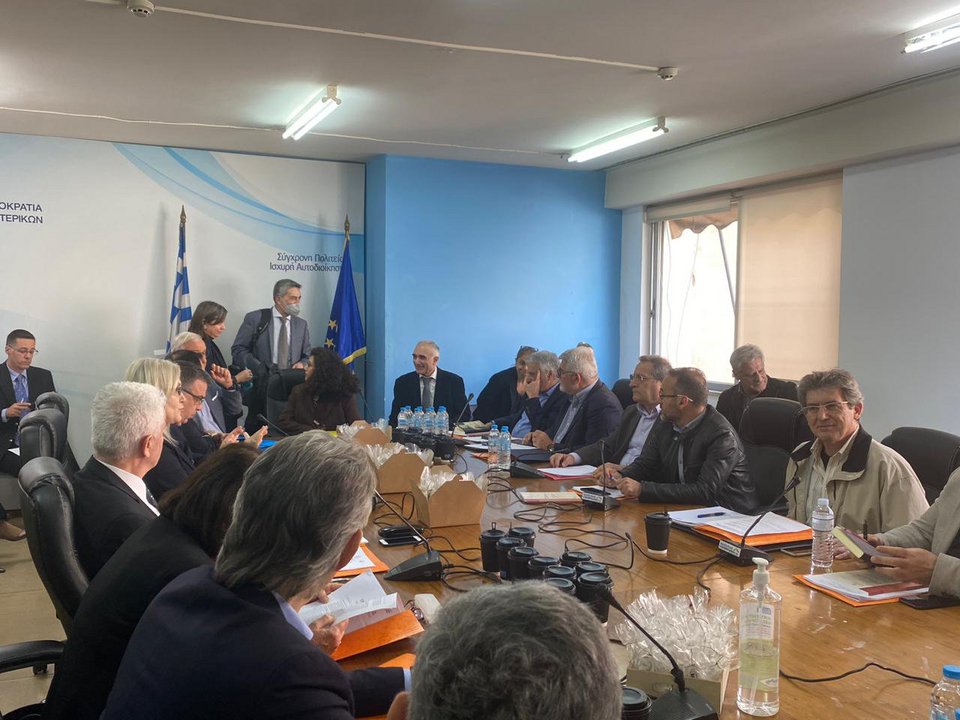 Οι εκπρόσωποι των κομμάτων στη Διακομματική Επιτροπή Εκλογών