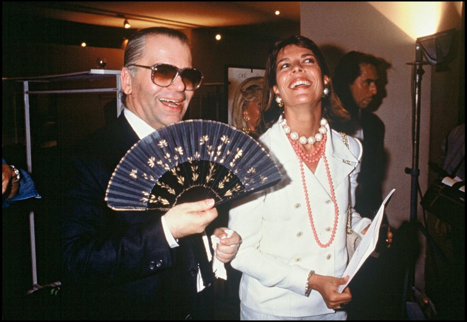 Η Καρολίνα του Μονακό και ο Karl Lagerfeld το 1989