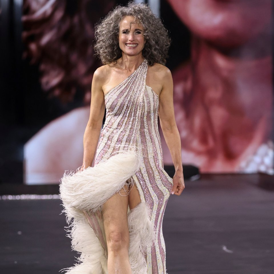 Η Άντι ΜακΝτάουελ σε εκδήλωση της L' Oreal -Φωτογραφία: Photo by Vianney Le Caer/Invision/AP