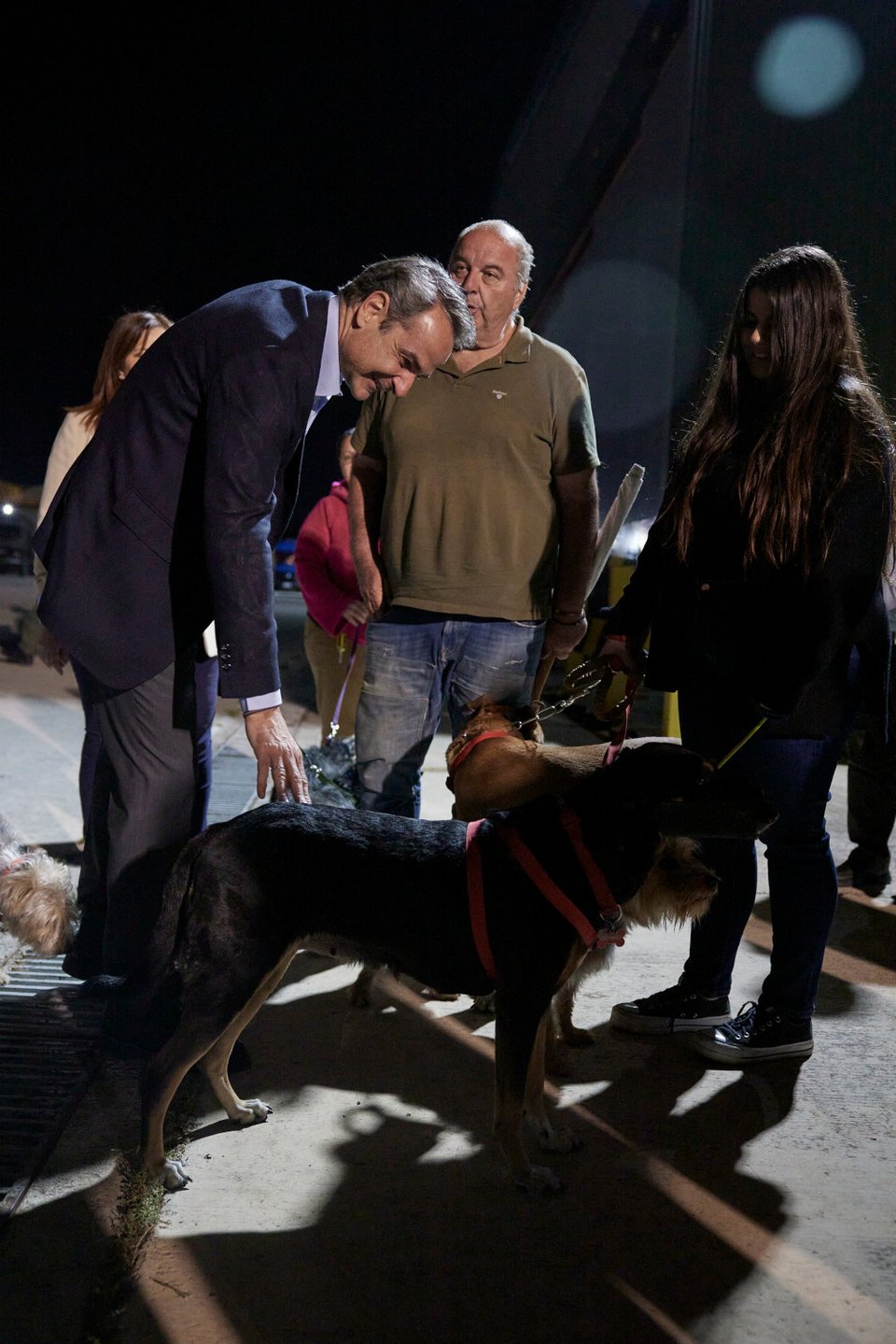 Μητσοτάκης με απεγκλωβισμένους από τον πόλεμο με Σουδάν