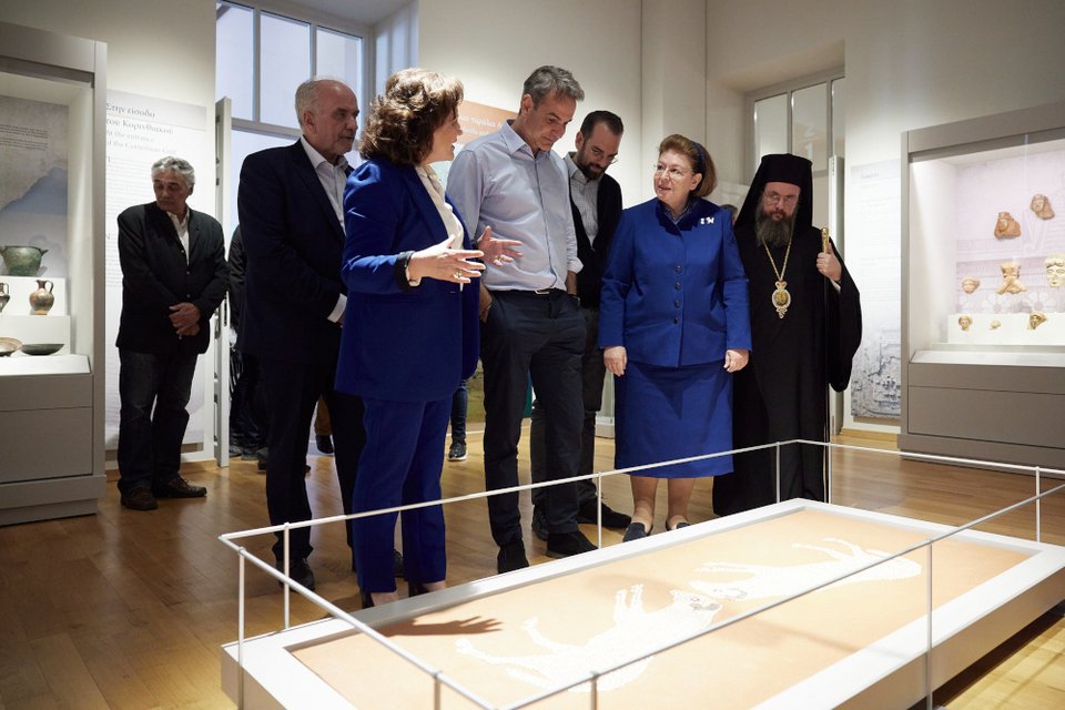 Ο Κυριάκος Μητσοτάκης στο Αρχαιολογικό Μουσείο στο Μεσολόγγι