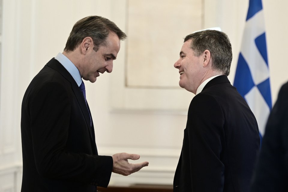 Συνάντηση του πρωθυπουργού Κυριάκου Μητσοτάκη με τον πρόεδρο του Eurogroup Πασκάλ Ντόναχιου / EUROKINISSI