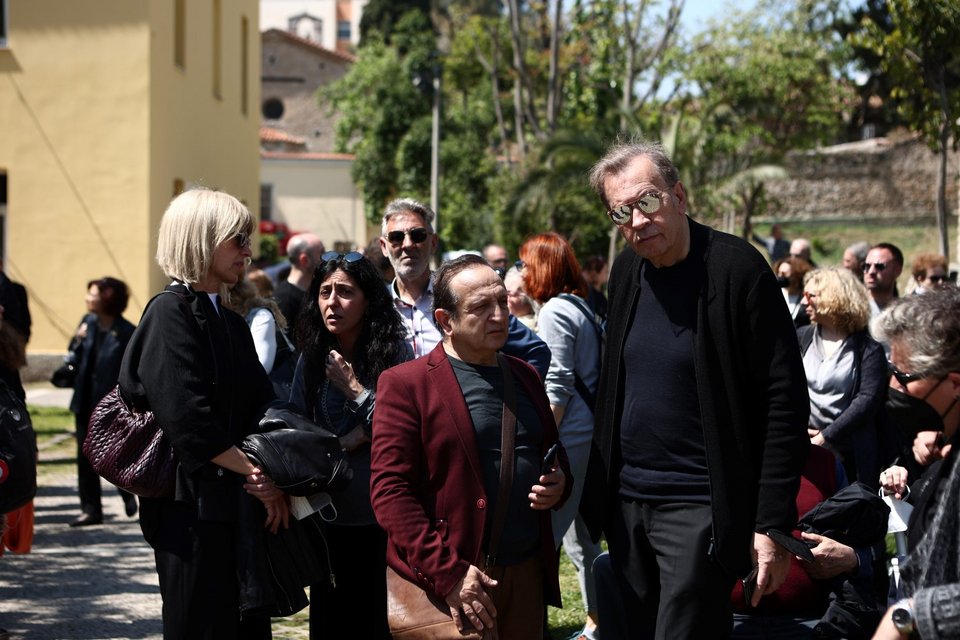 Μυρσίνη ζορμπά