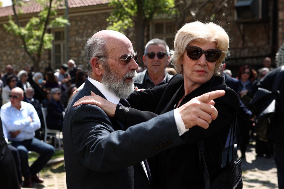 Μυρσίνη ζορμπά