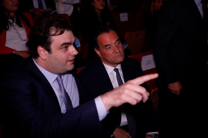 Κυριάκος Πιερρακάκης και Άδωνις Γεωργιάδης στην παρουσίαση του προγράμματος της ΝΔ / Φωτογραφία: ΓΙΩΡΓΟΣ ΚΟΝΤΑΡΙΝΗΣ/EUROKINISSI