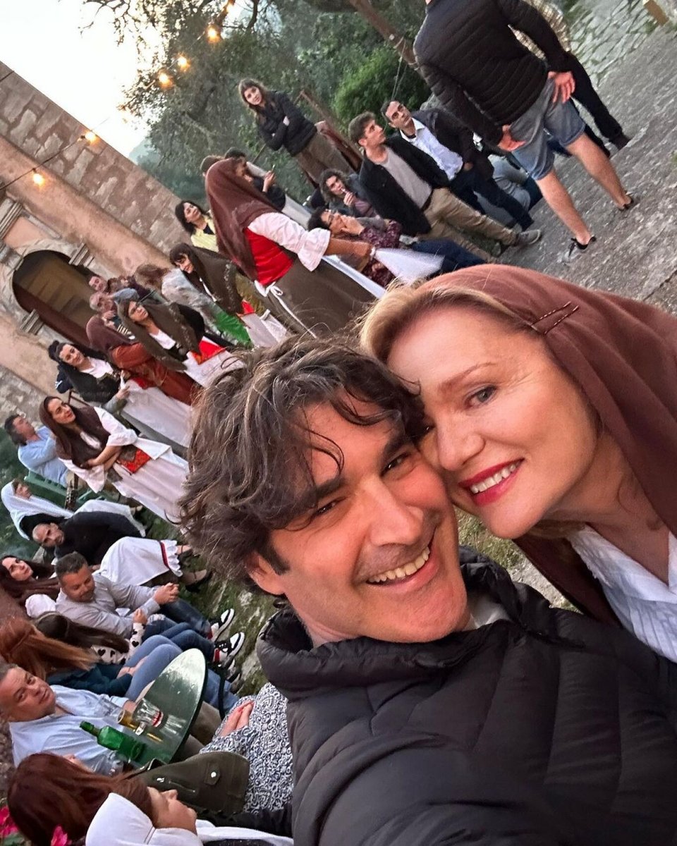 «Παραδοσιακό πανηγύρι με την Μαρία στους Παξούς!!» έγραψε ο Χριστόφορος Παπακαλιάτης