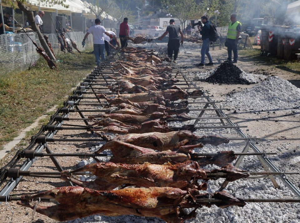 Πάρκο Τρίτση: Με τη συμμετοχή πάνω από 5.000 πολιτών πραγματοποιήθηκε η μεγάλη γιορτή για το Πάσχα