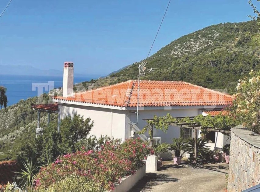 Το σπίτι που μεγάλωσε η Καρολάιν Κράουτς στην Αλόννησο και βγαίνει τώρα προς πώληση