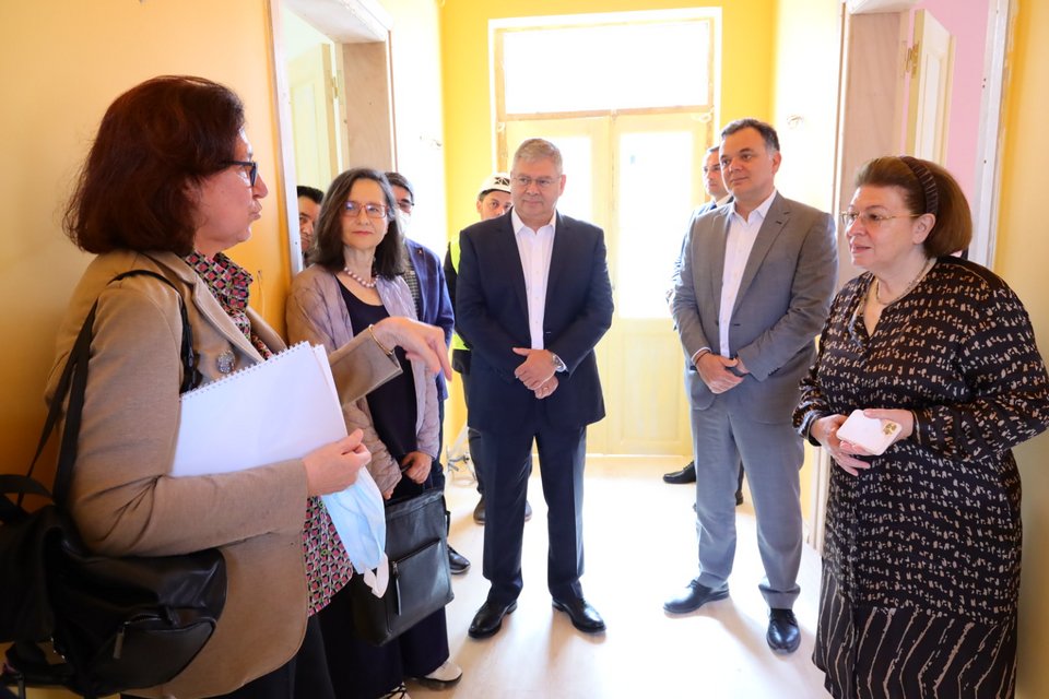 Η Λίνα Μενδώνη και ο Ανδρέας Σιάμισιης 