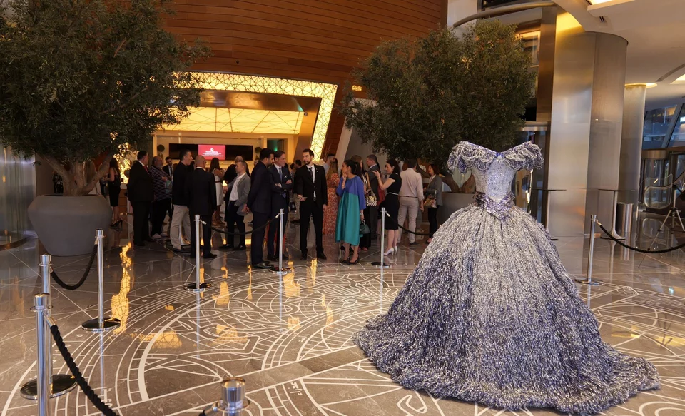 γλυπτό φόρεμα