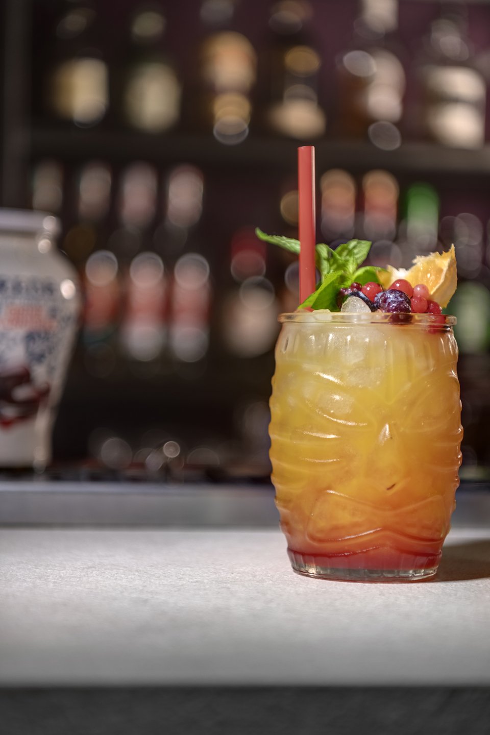 Τα κοκτέιλς του Mexha είναι τόσο απολαυστικά που συναγωνίζονται επάξια το εξαιρετικό φαγητό του.