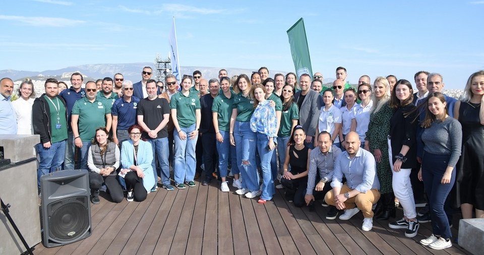 Η ομάδα του ΟΠΑΠ με τους αθλητές του Παναθηναϊκού Α.Ο.&nbsp; 