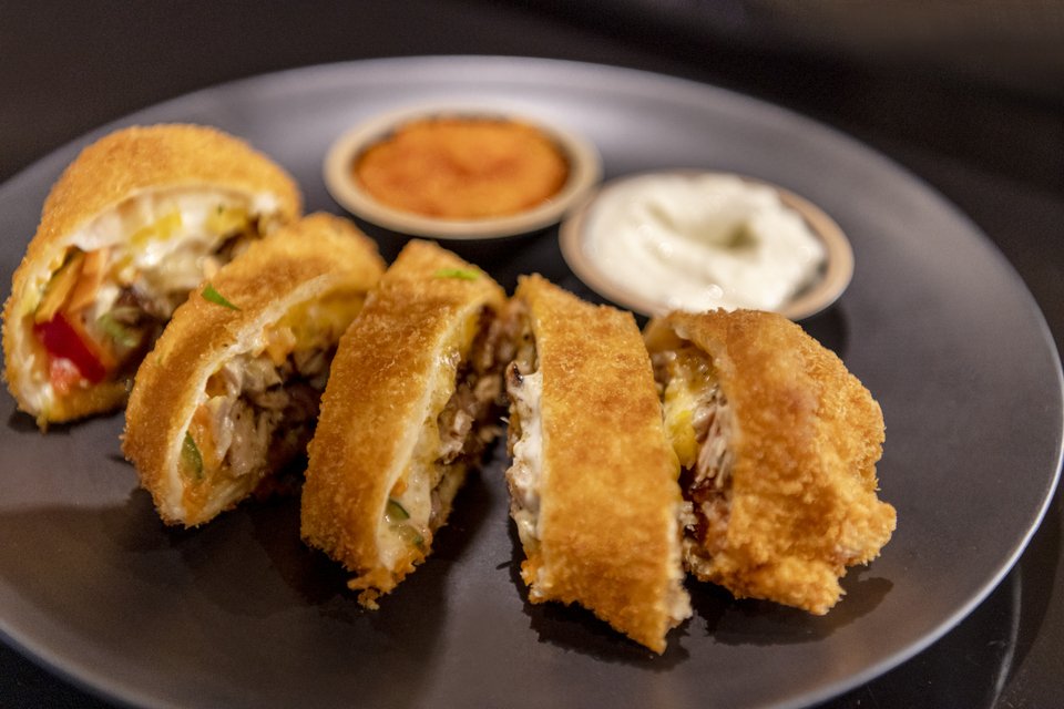 H παναρισμένη τορτίγια με πάνκο είναι μια γευστική επιλογή που ξεχωρίζει.