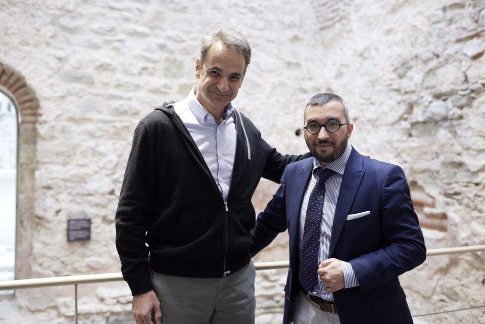 Ο πρωθυπουργός σε συνέντευξη που παραχώρησε στην LiFO και τον δημοσιογράφο Γιάννη Πανταζόπουλο / Φωτογραφία: Γ.Τ Πρωθυπουργού ΠΑΠΑΜΗΤΣΟΣ ΔΗΜΗΤΡΗΣ