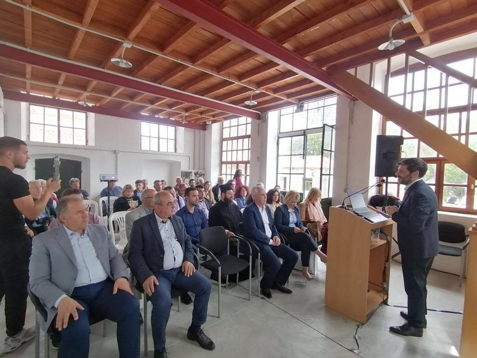 Ο Υφυπουργός Πολιτισμού αρμόδιος για Θέματα Σύγχρονου Πολιτισμου Νικόλας Γιατρομανωλάκης παρουσιάζει το πρόγραμμα αναβίωσης