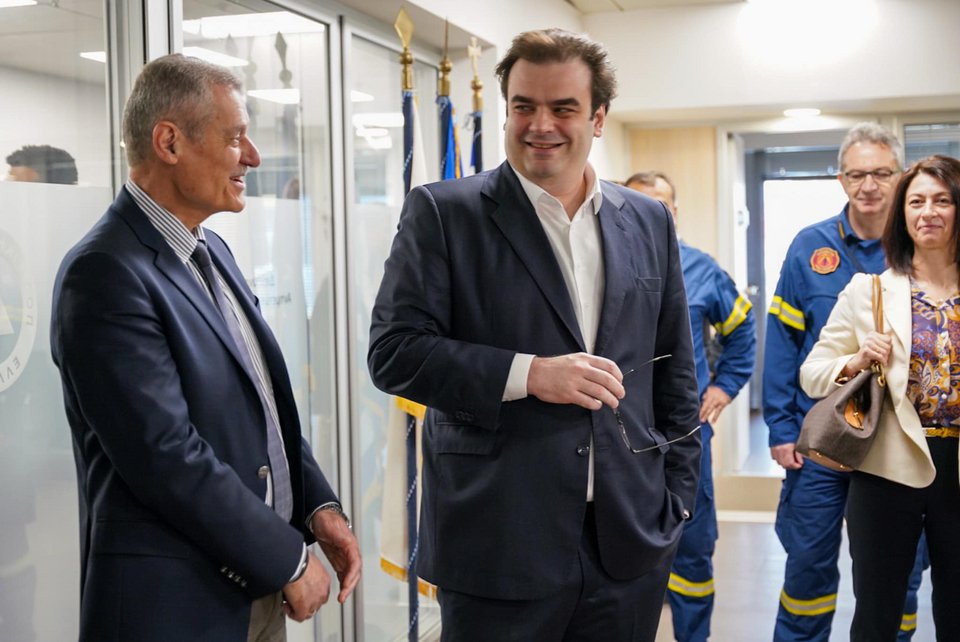  «Η Ελλάδα είναι μια χώρα εκκρεμοτήτων. Εχει ένα διπλό ρόλο: από τη μία να κλείσει τις εκκρεμότητες με το χθες, από την άλλη να αντιμετωπίσει τις αναδυόμενες προκλήσεις του αύριο» 