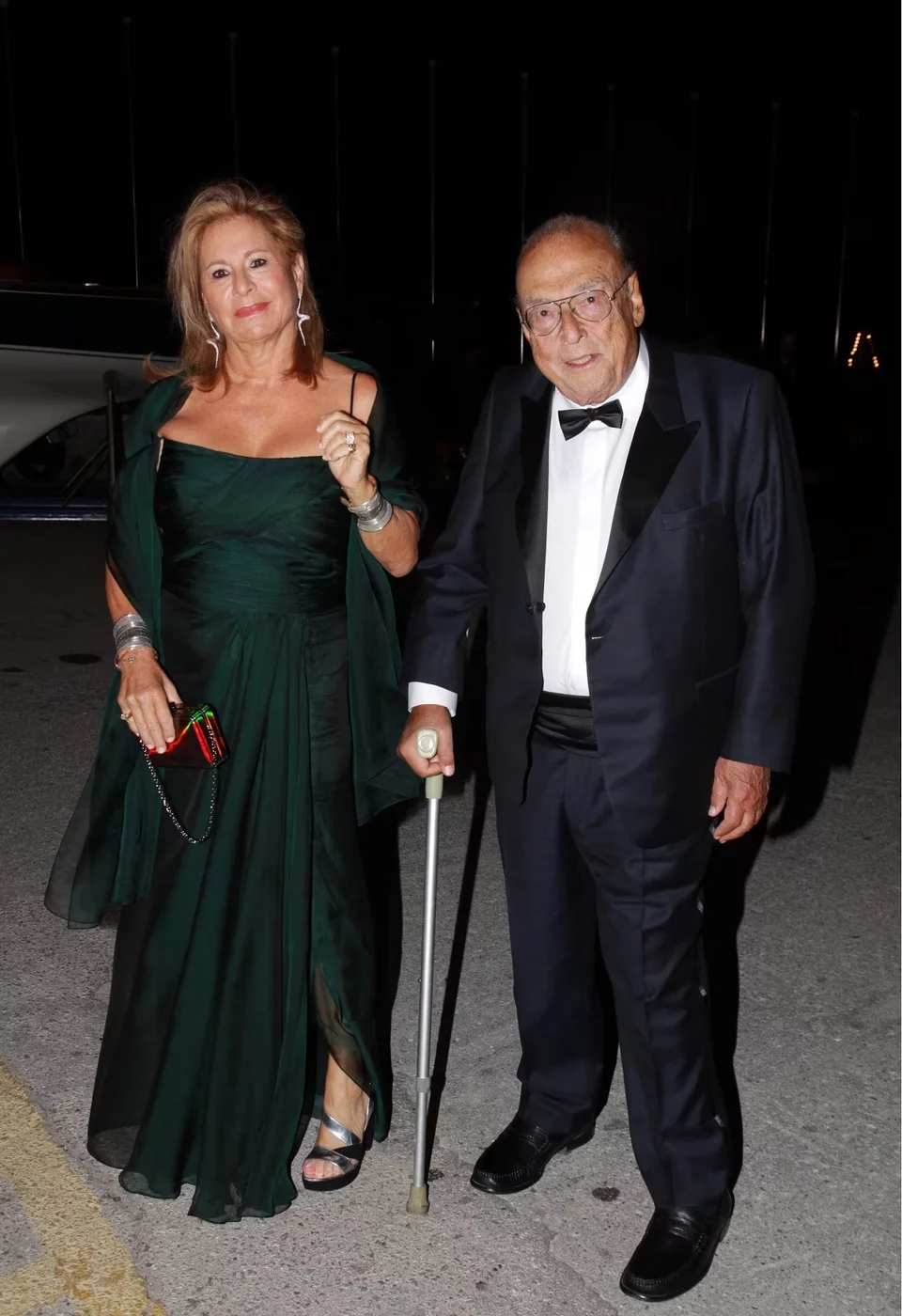 Ο Κάρολος Φιξ (έφυγε από τη ζωή το 2019) με την τελευταία σύζυγό του Νινέτα Φιξ, η οποία πέτυχε το χρυσό deal