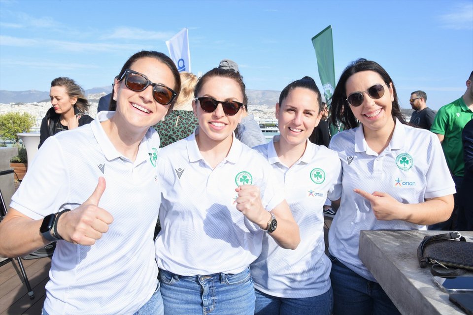 Αθλήτριες της ομάδας ποδοσφαίρου του Παναθηναϊκού Α.Ο. 