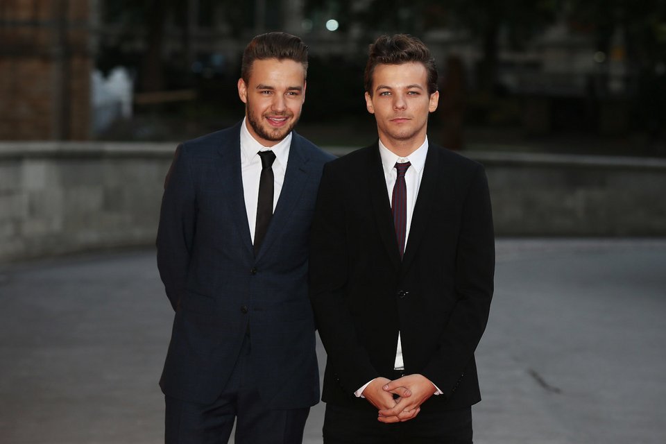 Ο Louis Tomlinson (δεξιά) και ο Liam Payne στο Believe in Magic Cinderella Ball