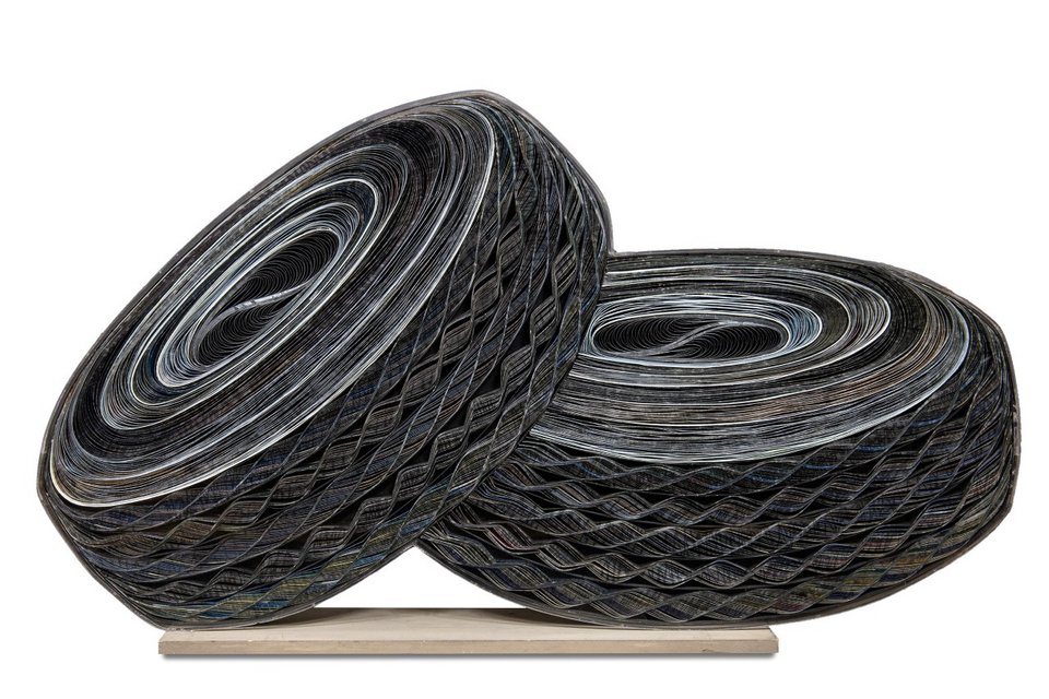 Pavlos (1930-2019), Δύο λάστιχα, χαρτί αφίσας και plexiglass, 144 X80cm, Τιμή εκτίμησης €20.000-30.000