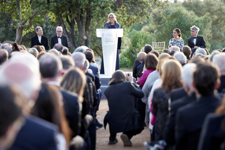 Η Μαρέβα Μητσοτάκη στο βήμα -Φωτογραφία: Δημήτρης Παπαμήτσος/Γρ. Τύπου Πρωθυπουργού  