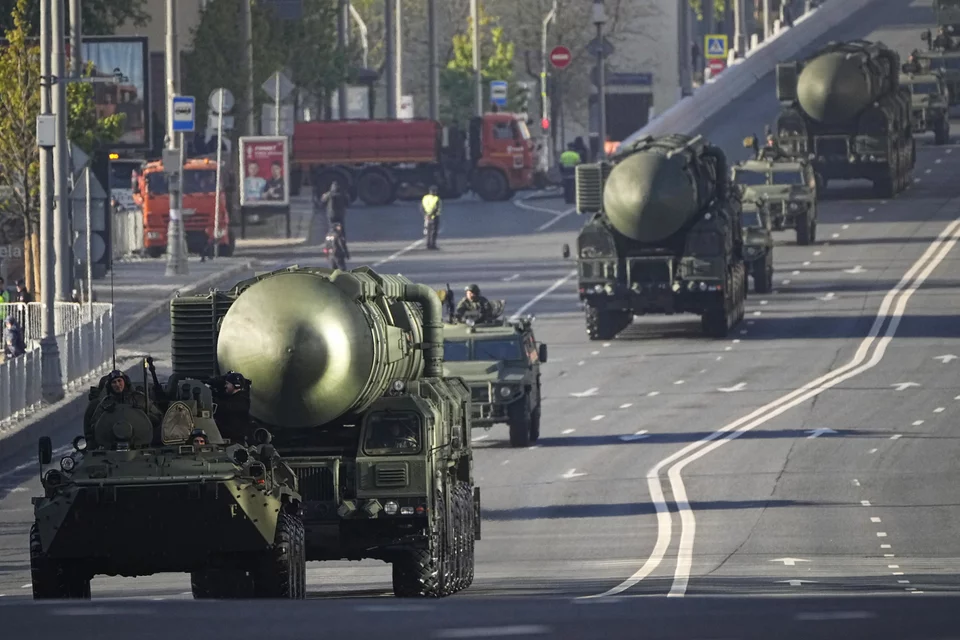 Βαλλιστικοί πύραυλοι Yars στην παρέλαση στη Μόσχα