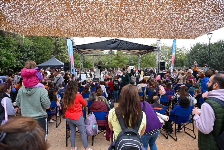 Η εκδήλωση αυτή ανοίγει παραδοσιακά την αυλαία του Athens City Festival του Δήμου Αθηναίων