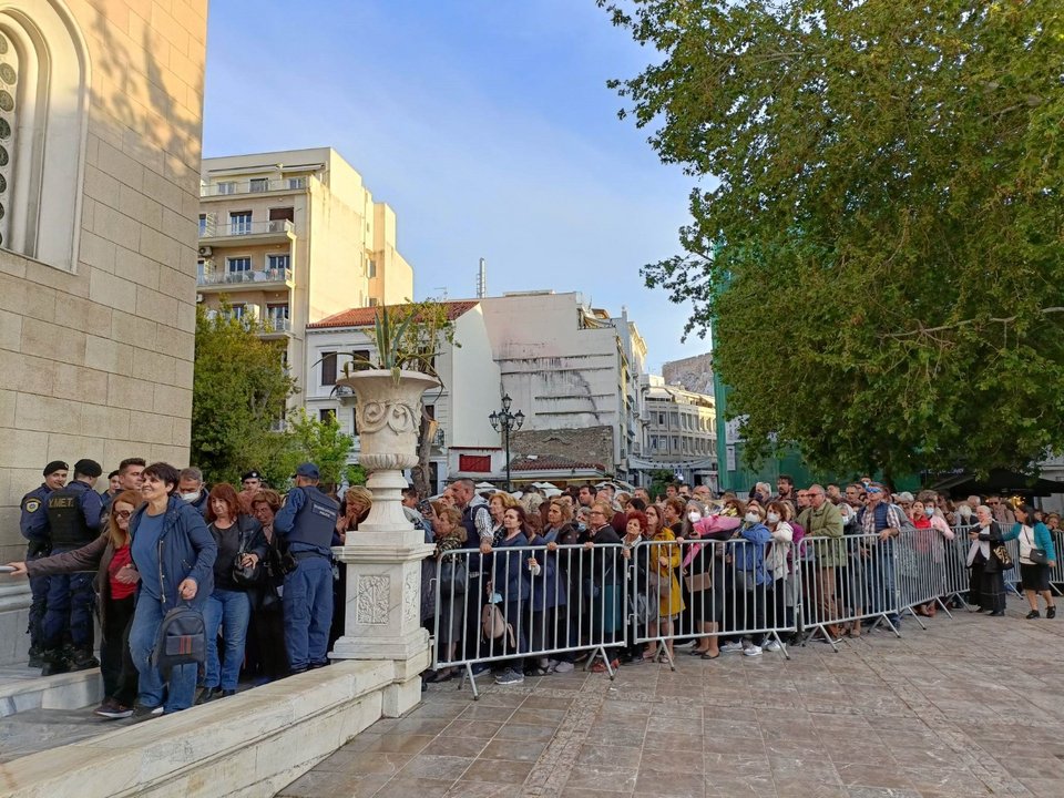Παναγία «Άξιον Εστί»: Ουρές πιστών για την εικόνα από το Άγιον Όρος