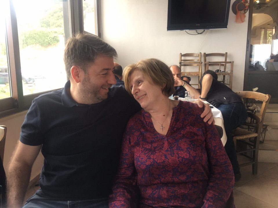 Ο Νίκος Ανδρουλάκης παραθέτει γεύμα στους δημοσιογράφους ενόψει των εκλογών 2023/ Φωτογραφία: Cretapost.gr