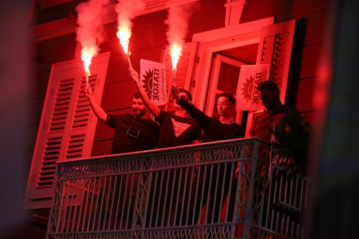 Καπνογόνα στην ομιλία Ανδρουλάκη στην Πάτρα
