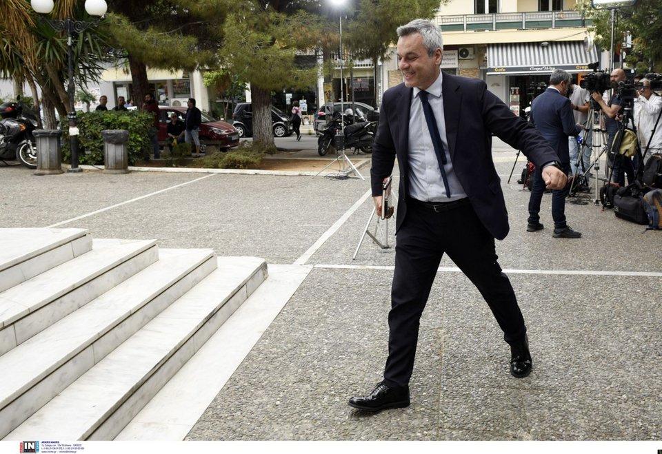 Χάρης Μαμουλάκης