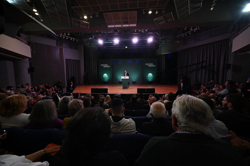 Ο Νίκος Ανδρουλάκης κατά την προεκλογική του ομιλία στο Πνευματικό Κέντρο της Καλαμάτας