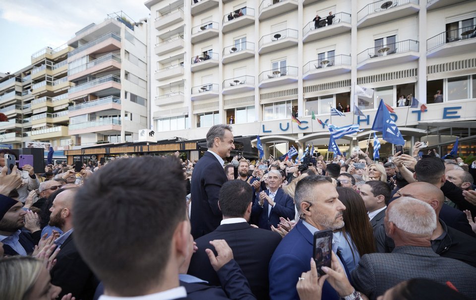Σε πλήθος κόσμου η ομιλία του Κυριάκου Μητσοτάκη στη Χαλκίδα