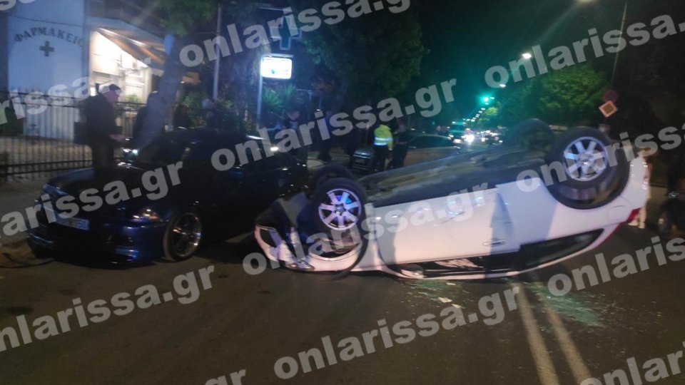 Το αυτοκίνητο που τούμπαρε μετά τη σύγκρουση