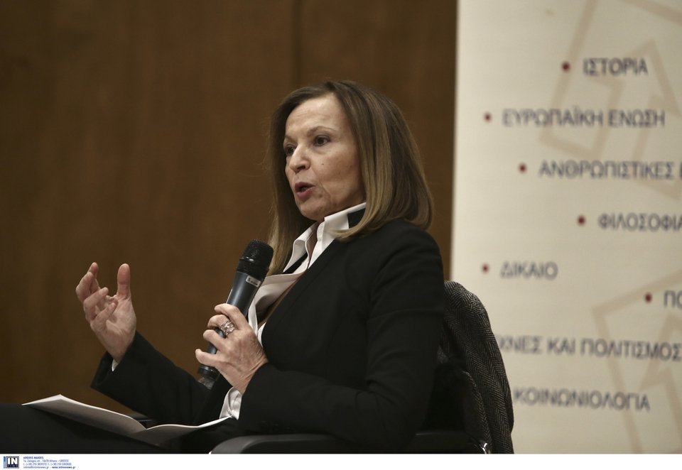 Η Ελένη Λουρή είναι η υπουργός της Υπηρεσιακής Κυβέρνησης που θα οδηγήσει τη χώρα στις εκλογές της 25ης Ιουνίου