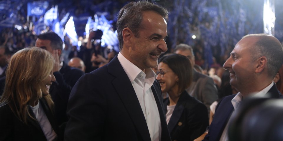 Κυριάκος και Μαρέβα Μητσοτάκη με τον Γ. Καραγιάννη και την Ειρ. Αγαπηδάκη / Φωτογραφία: ΒΑΣΙΛΗΣ ΒΕΡΒΕΡΙΔΗΣ/ΜΟΤΙΟΝΤΕΑΜ
