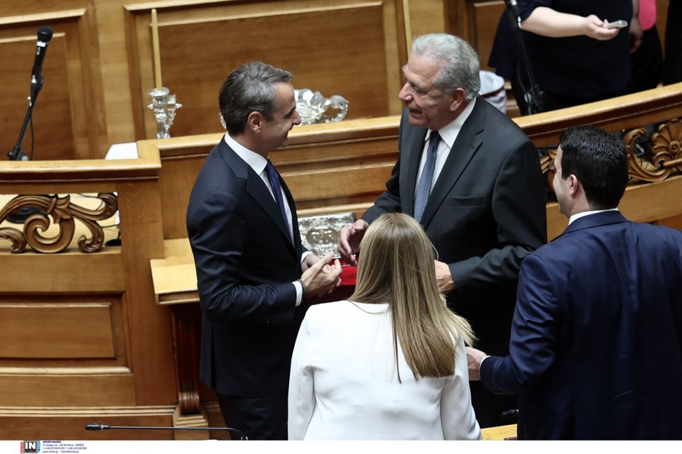 Ο Κυριάκος Μητσοτάκης με τον Δημήτρη Αβραμόπουλο