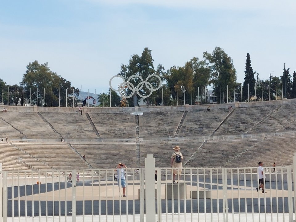 Οι Ολυμπιακοί Κύκλοι τοποθετήθηκαν ξανά στο Παναθηναϊκό Στάδιο